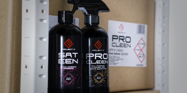 With every order over 50 euros, you get ProCLEEN universal cleaner and odor remover for free!
